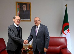 Sur la rencontre entre l'Ambassadeur V.Shuvaev et Ministre de la Communication M.Bouslimani